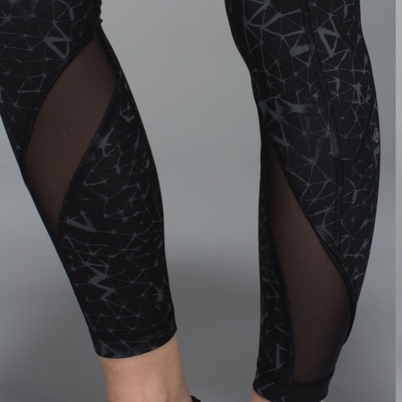 Lululemon Inspire Tights Sz 4 - Picture 4 of 10